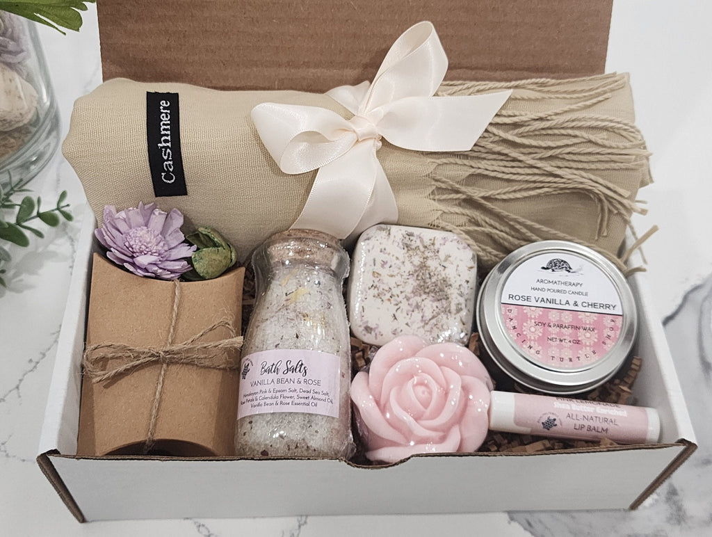 Cozy Gift Box, Gift For Mom, Cashmere Scarf Gift, Birthday Gift, Spa gift box, Mothers Day gift, Mom Gift Postpartum, Thinking of You Gift.