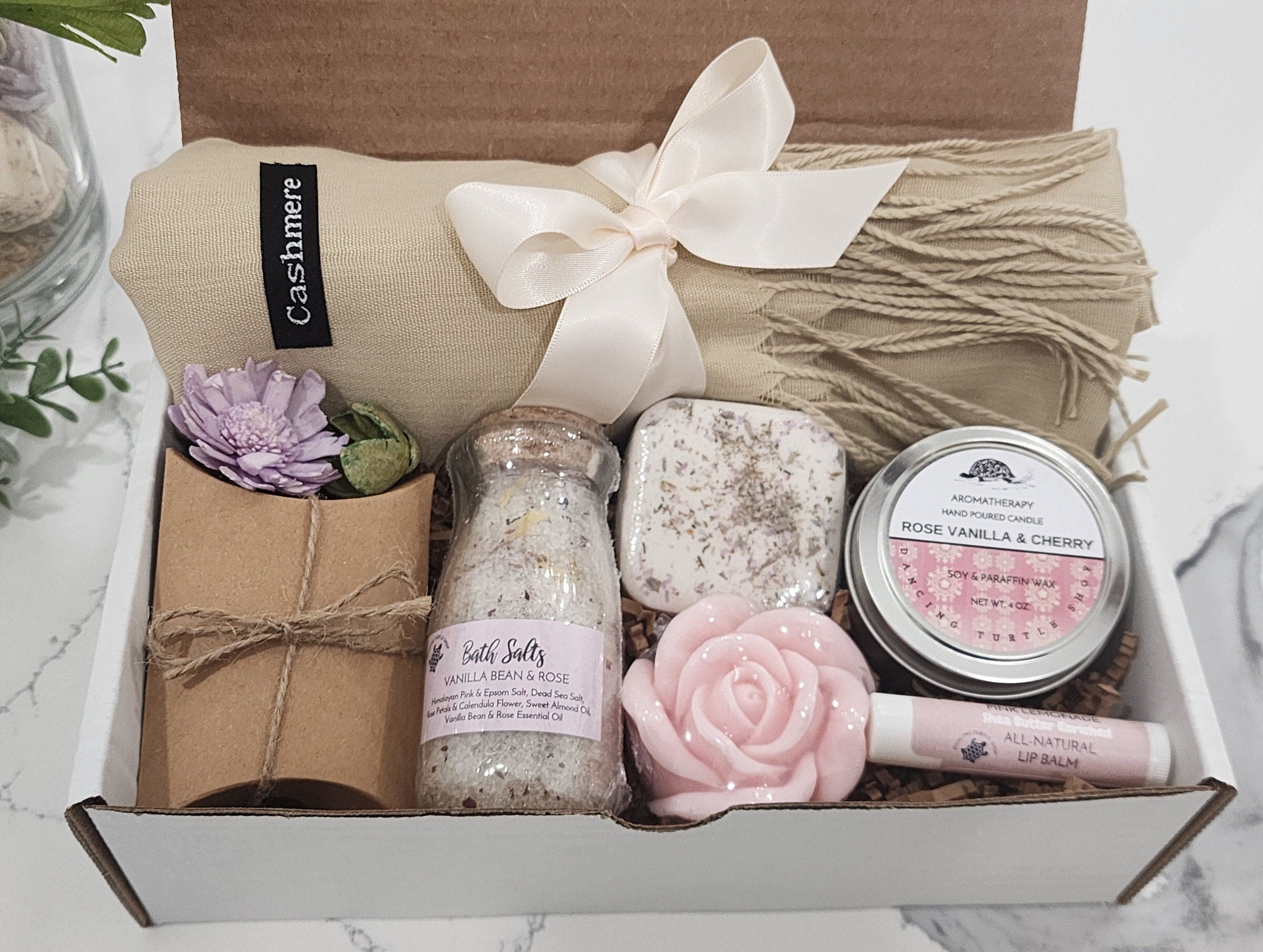 Cozy Gift Box, Gift For Mom, Cashmere Scarf Gift, Birthday Gift, Spa gift box, Mothers Day gift, Mom Gift Postpartum, Thinking of You Gift.