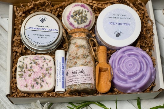 Spa gift set, Birthday Gift Box, Spa gift basket, Spa gift box, Mothers Day gift, Self-care, Sending a hug, Thinking of You Gift Box.
