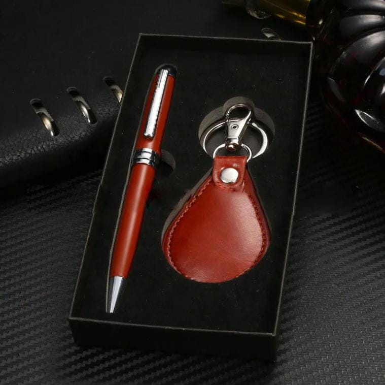 Corporate Gift Set Keychain Gift Set Laser Engraved Logo Business Promotion Personalized Stationery Pen and Key chain Set, Office Gift Box