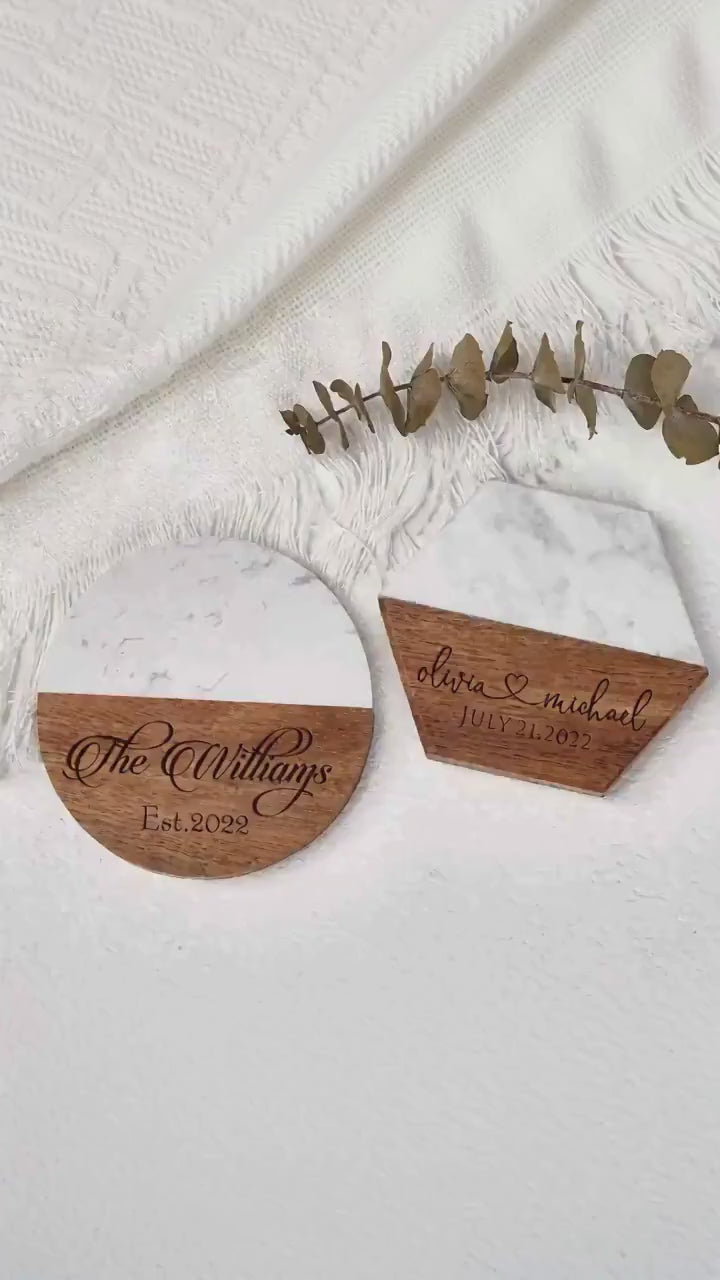 Personalized Marble Acacia Wood Charcuterie Board – Monogrammed Cheese Serving Platter